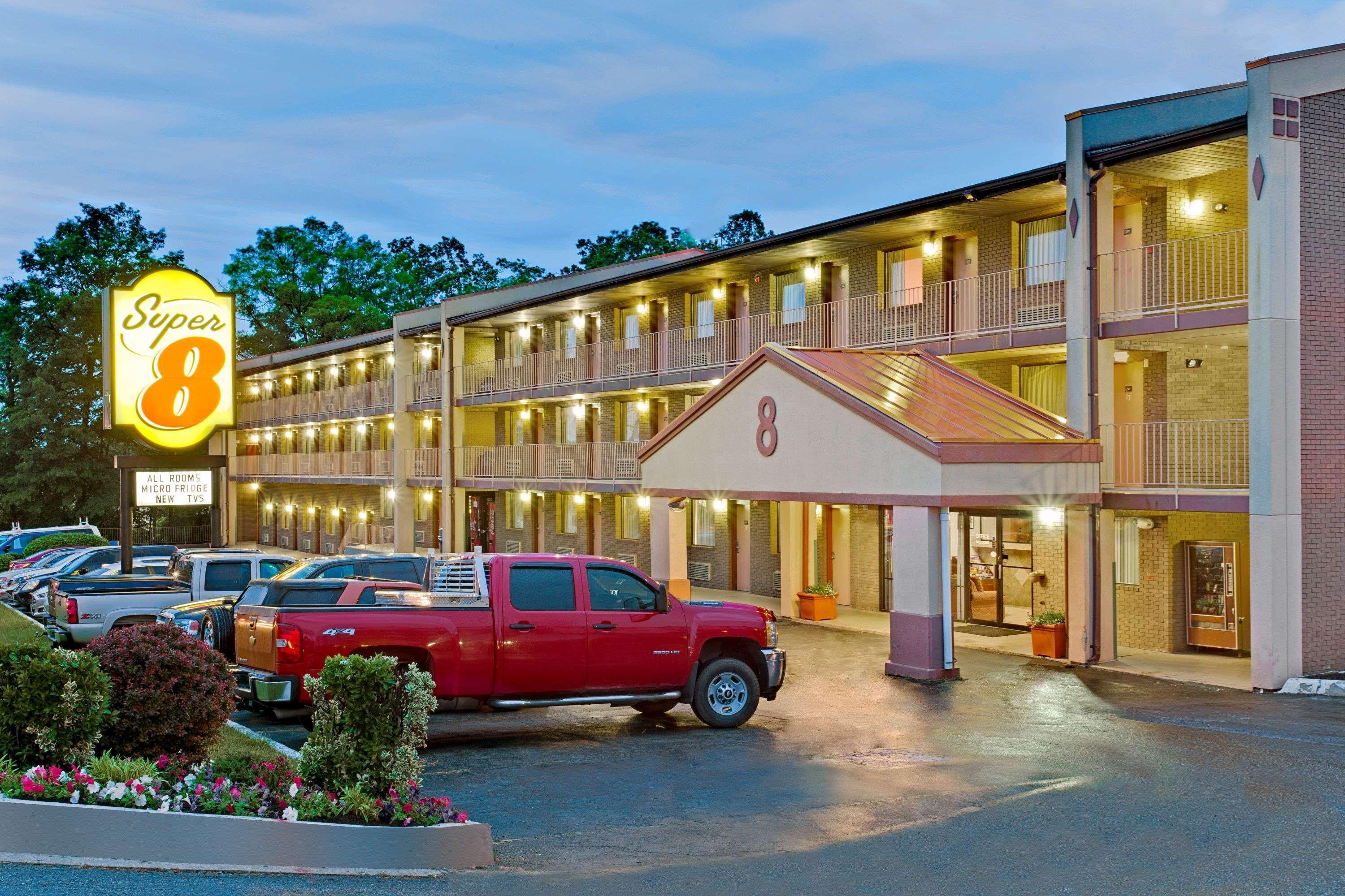 Super 8 By Wyndham Laurel Hotel Kültér fotó