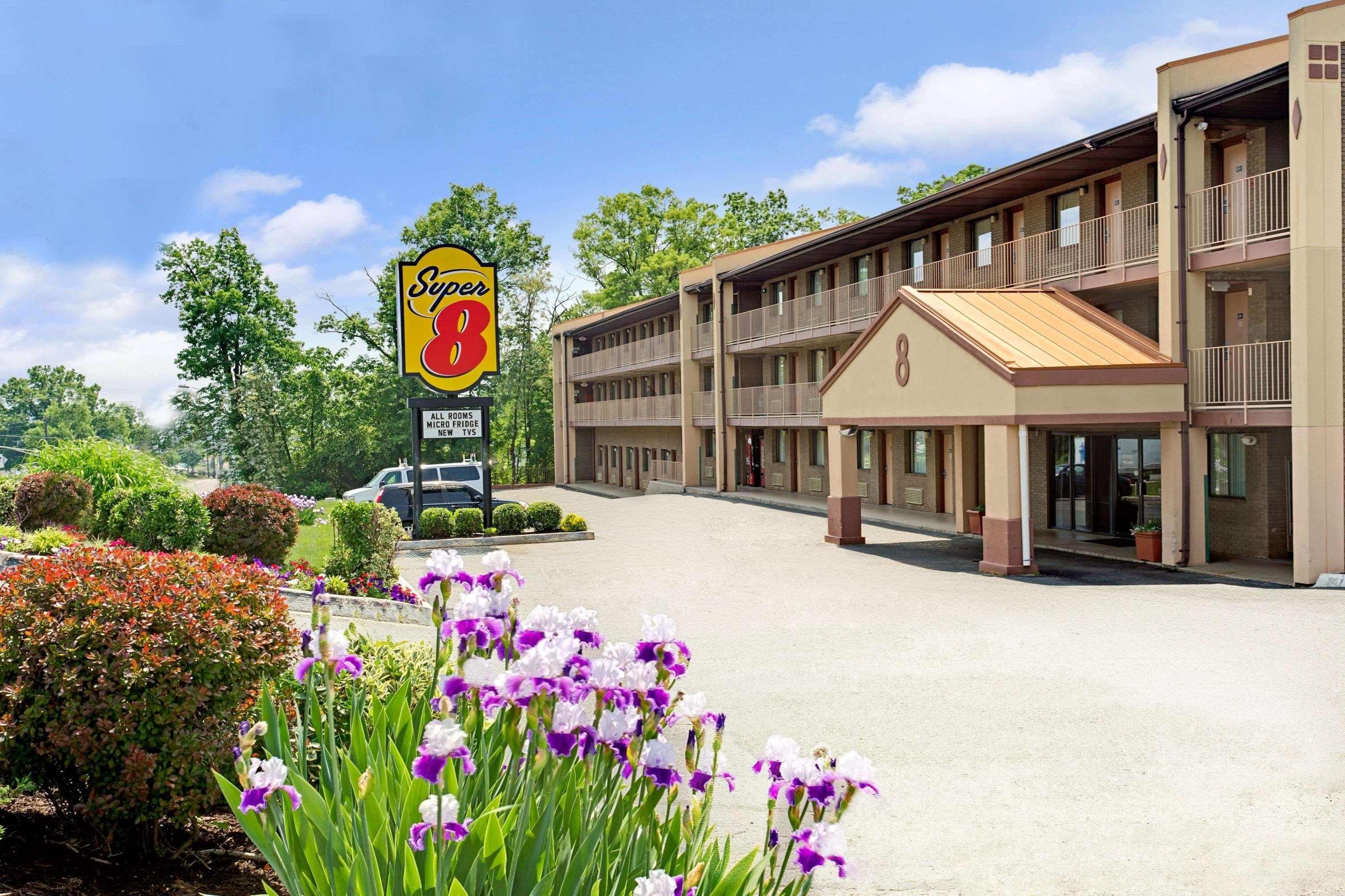 Super 8 By Wyndham Laurel Hotel Kültér fotó